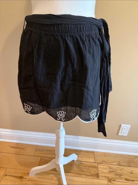 BECCA Dresses & Skirts - Becca Black Embroidered Skirt - Women